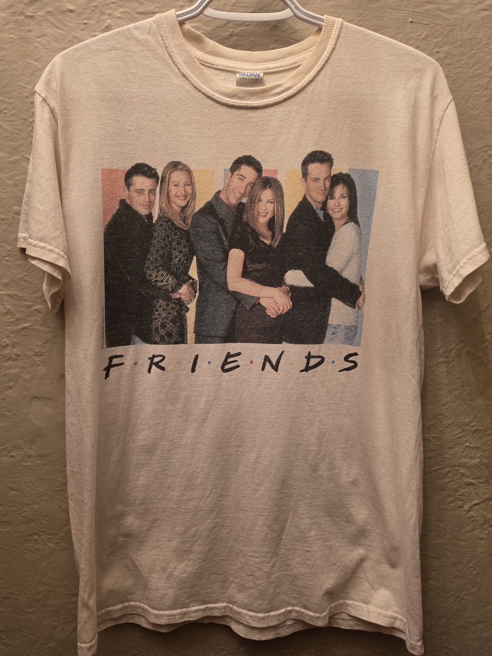 Friends Cast Graphic T Shirt Beige 90s Sitcom TV Retro Gildan Medium